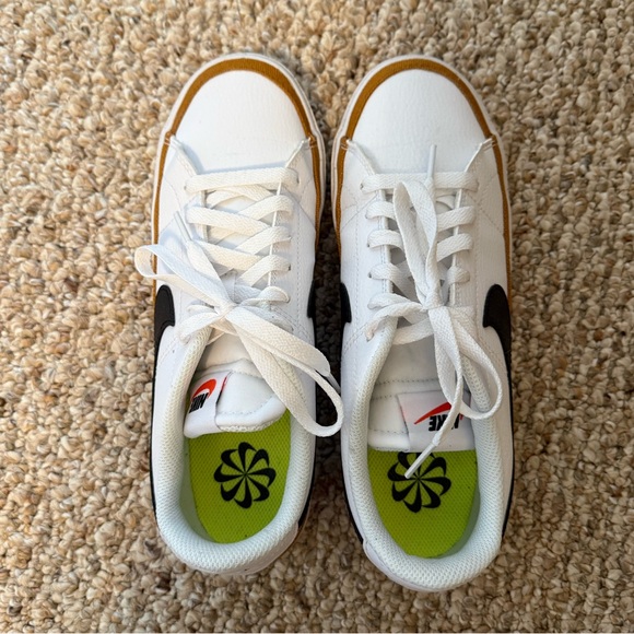 Nike Court Legacy Next Nature Sneaker - Women's - size 8 medium - Picture 8 of 8